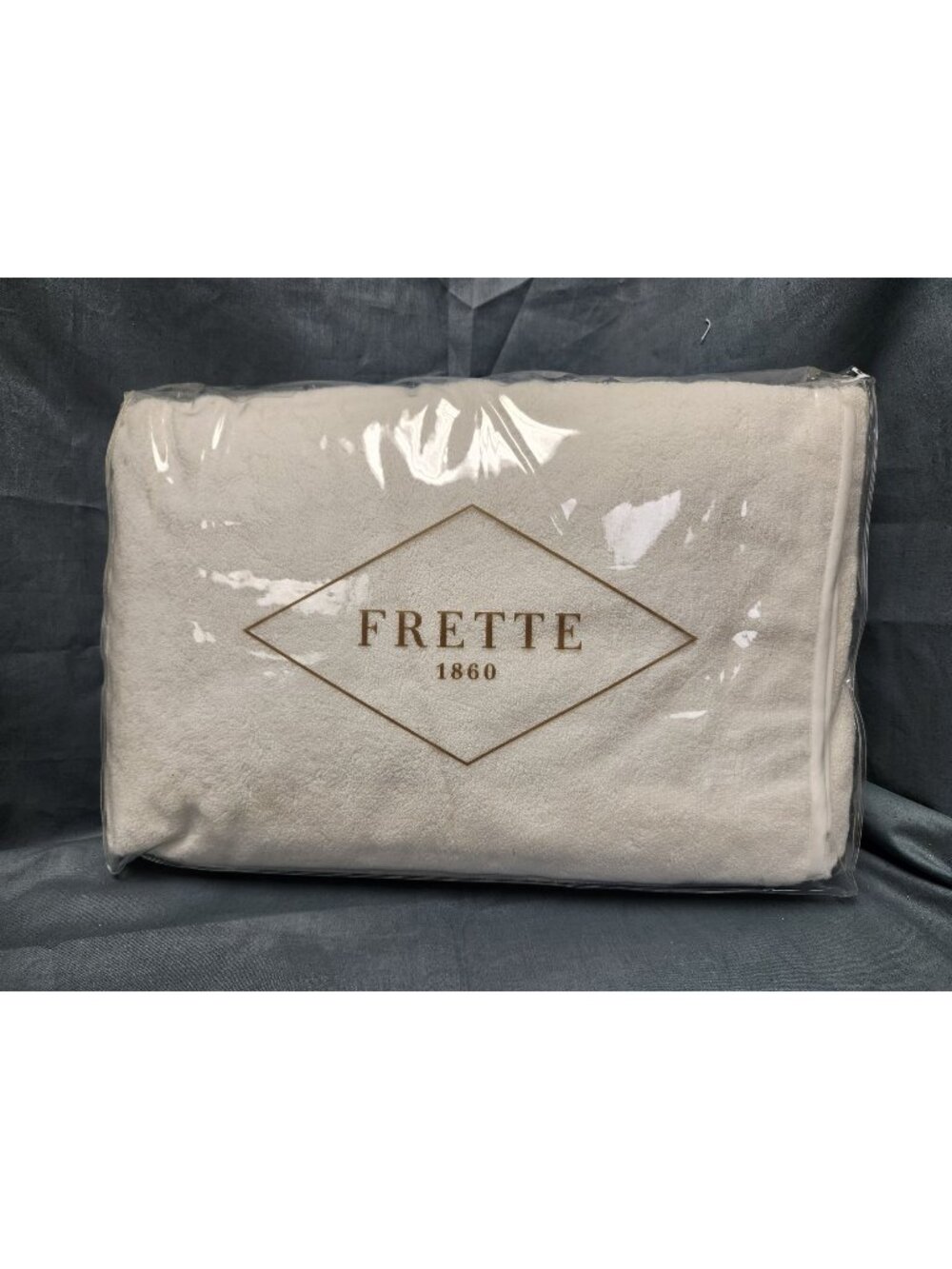 Frette Plush Bath Towel 27 Inches x 55 Inches Milk 100% Cotton NEW WITH TAGS!